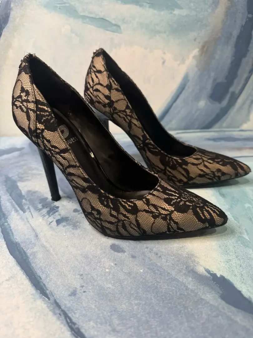 G By Guess 高跟鞋黑色米色网眼蕾丝 6M 码-