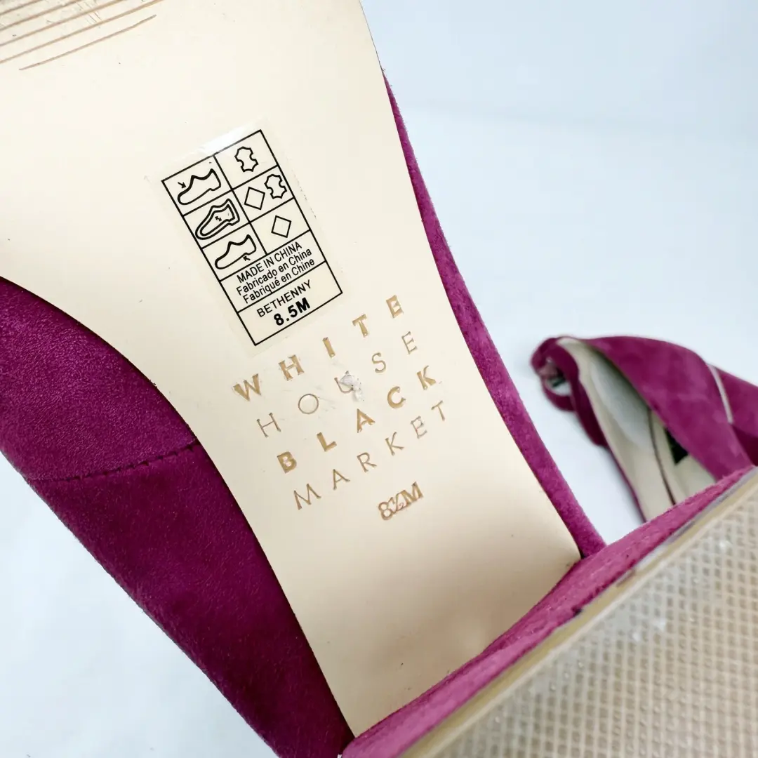 White House Black Market 尺码 8.5 Plum 麂皮绒厚杏仁脚趾踝带高跟鞋-