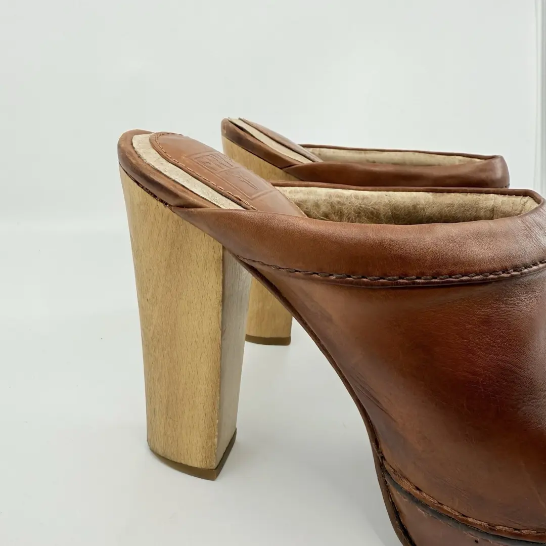 FRYE Natasha Platform Clog 皮革棕褐色骡子女式 5.5 波西米亚干邑嬉皮农民-