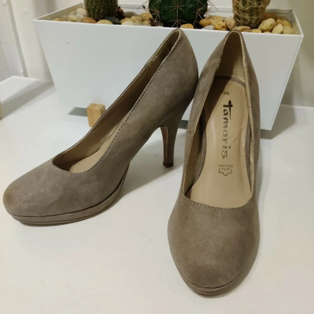 TAMARIS Wortmann KG Taupe 真麂皮绒裸色平台泵 36 欧盟德国制造-