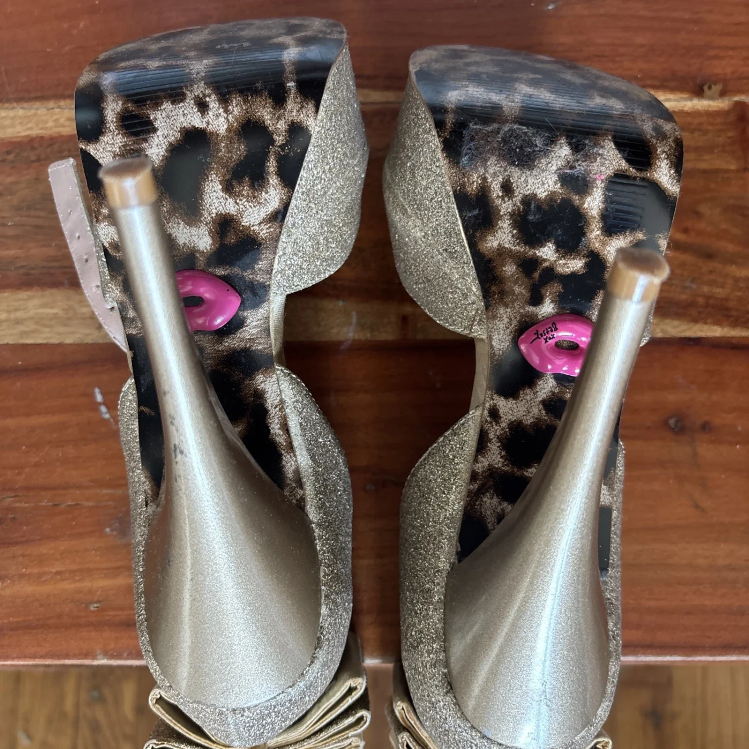 Betsey Johnson 女式棕色厚底高跟鞋正装凉鞋 7.5M 码-