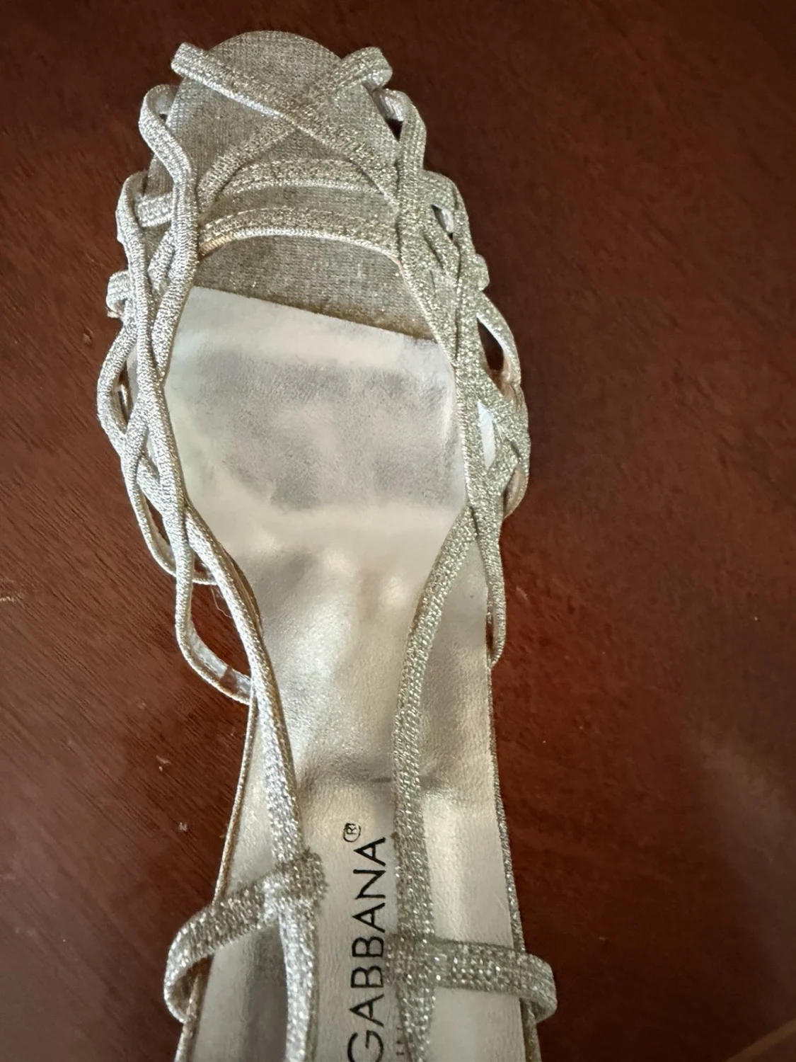 Archival 2000s Dolce & Gabbana 银色金属绑带凉鞋(美国 37/7 码)-