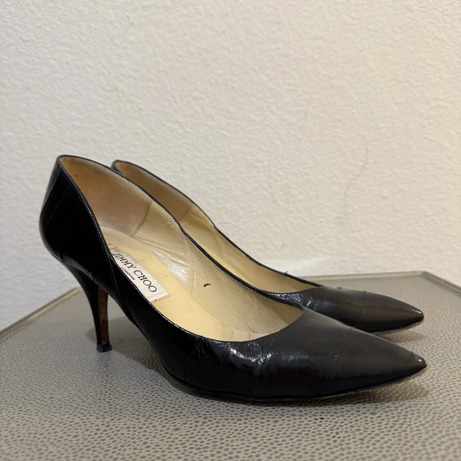 正品 JIMMY CHOO 黑色鳗鱼皮浅口鞋 38.5-