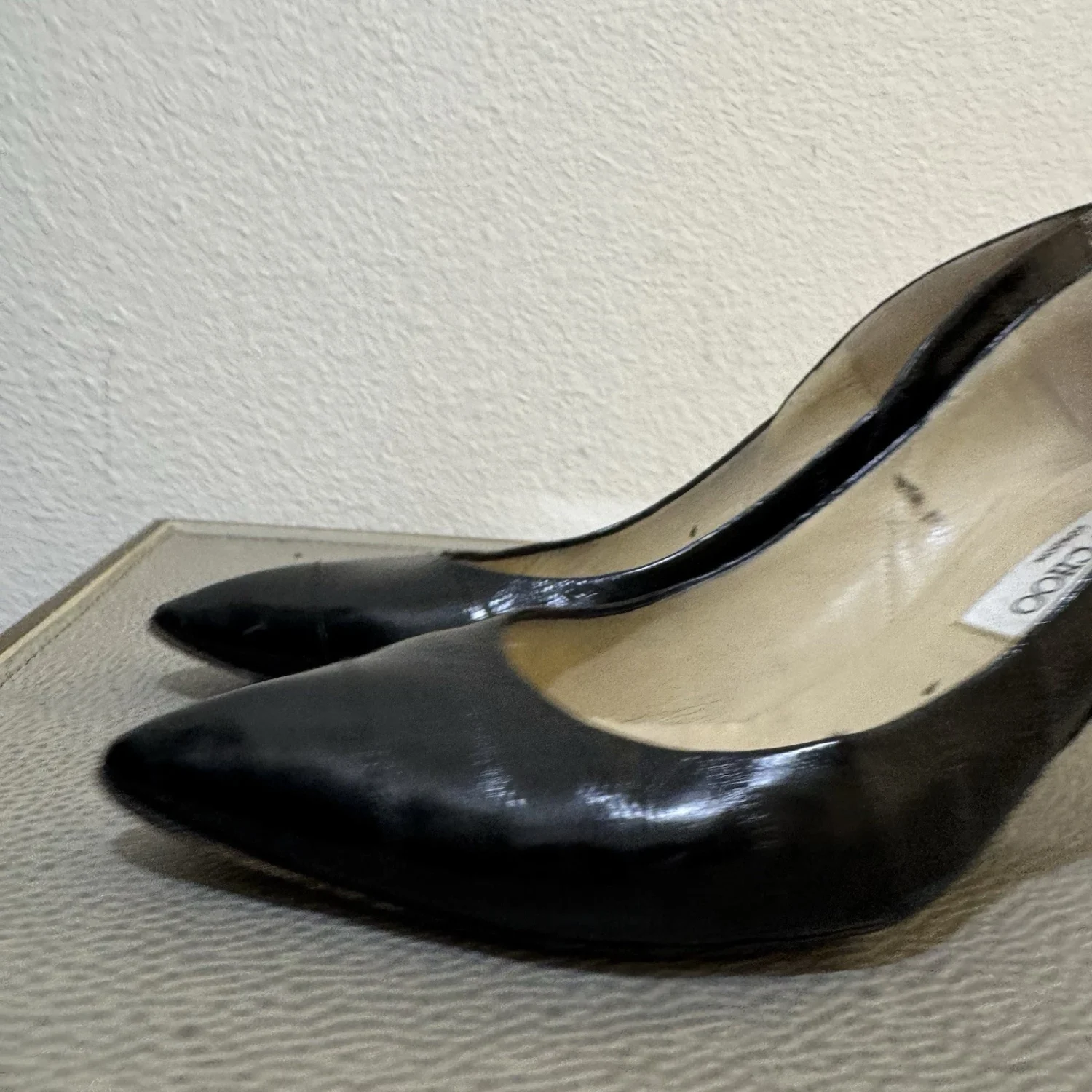 正品 JIMMY CHOO 黑色鳗鱼皮浅口鞋 38.5-