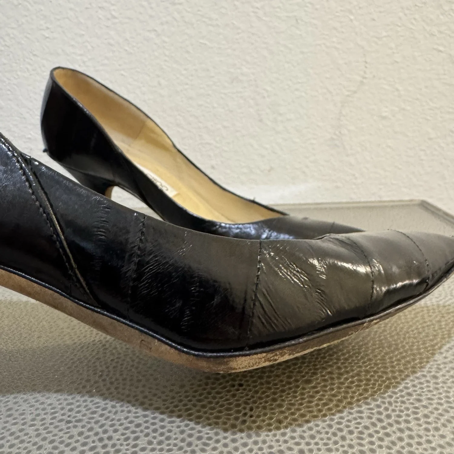 正品 JIMMY CHOO 黑色鳗鱼皮浅口鞋 38.5-