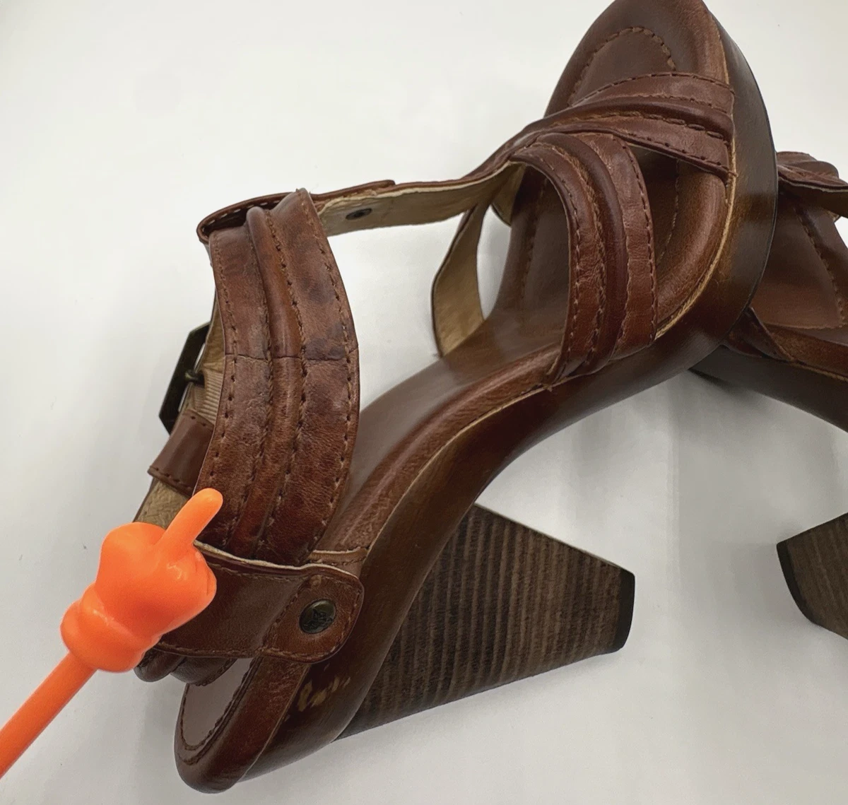FRYE Sage Trapunto 高跟鞋女式 9 码棕色皮革厚底凉鞋-