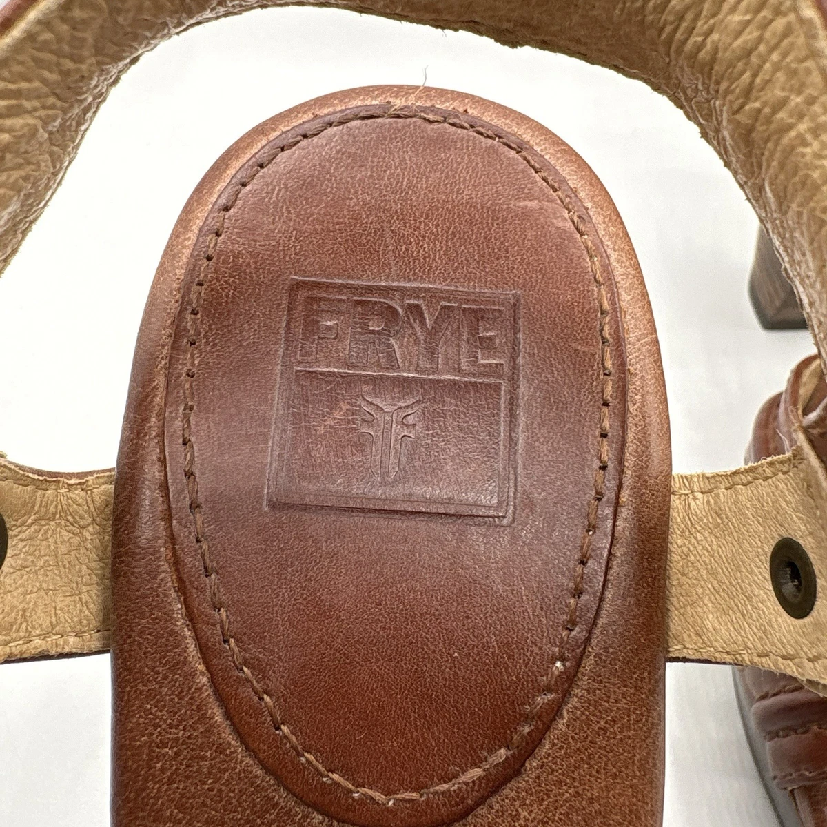 FRYE Sage Trapunto 高跟鞋女式 9 码棕色皮革厚底凉鞋-