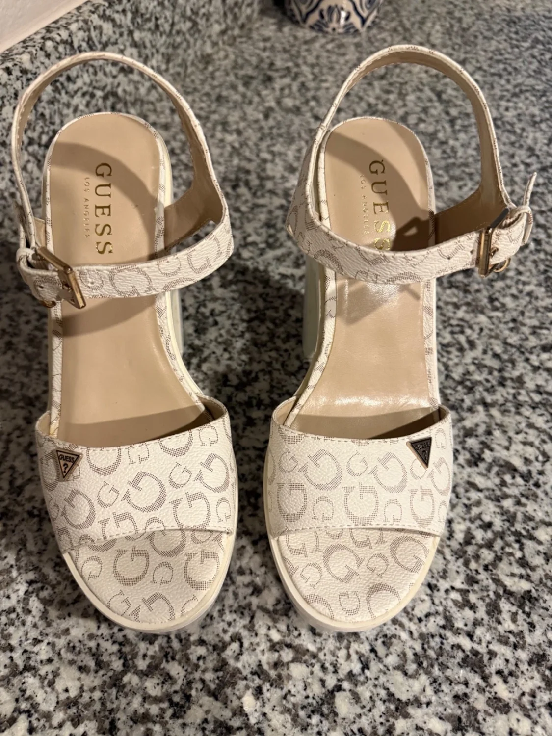 guess高跟鞋7.5女式厚底-