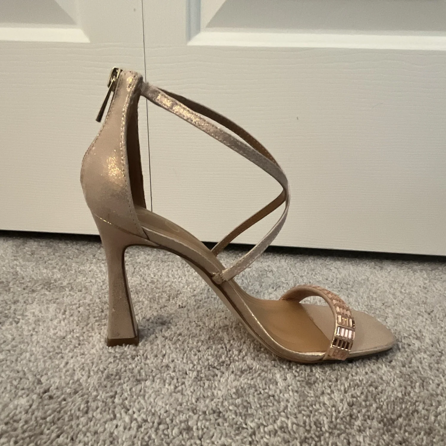 Jessica Simpson 米色绑带高跟鞋拉链露趾女式 8 码-