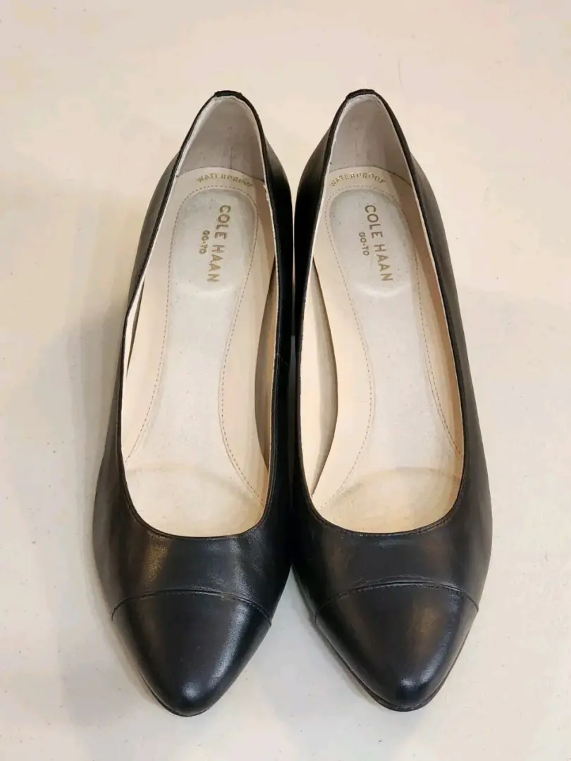 Cole Haan The Go-To 黑色防水皮革高跟鞋尖头 9 码-
