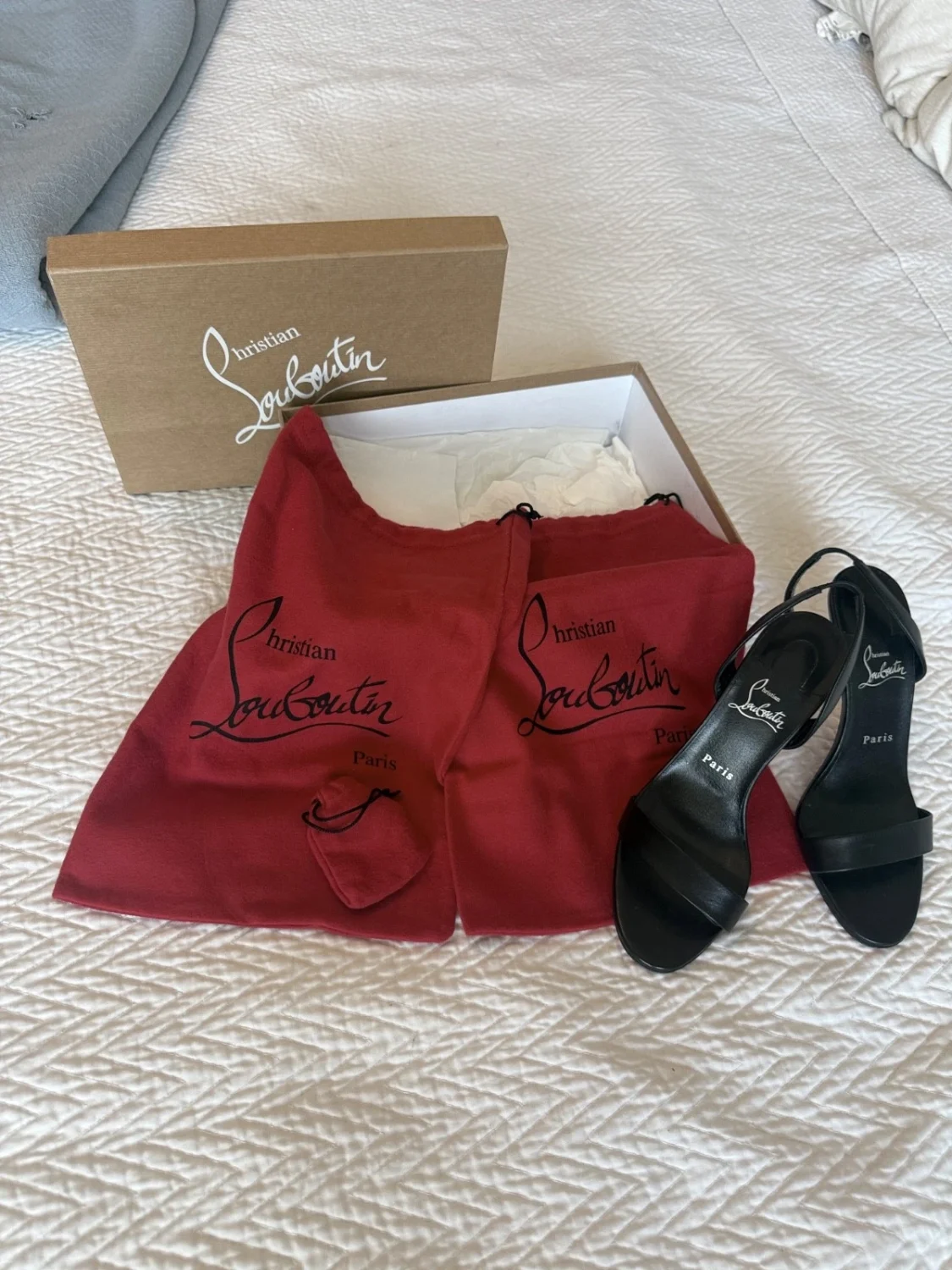 Christian Louboutin 黑色玛丽莲高跟鞋 39 码,状况完好带盒-
