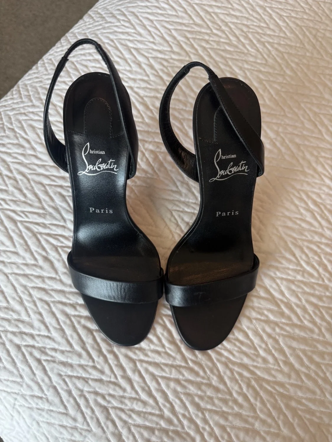 Christian Louboutin 黑色玛丽莲高跟鞋 39 码,状况完好带盒-