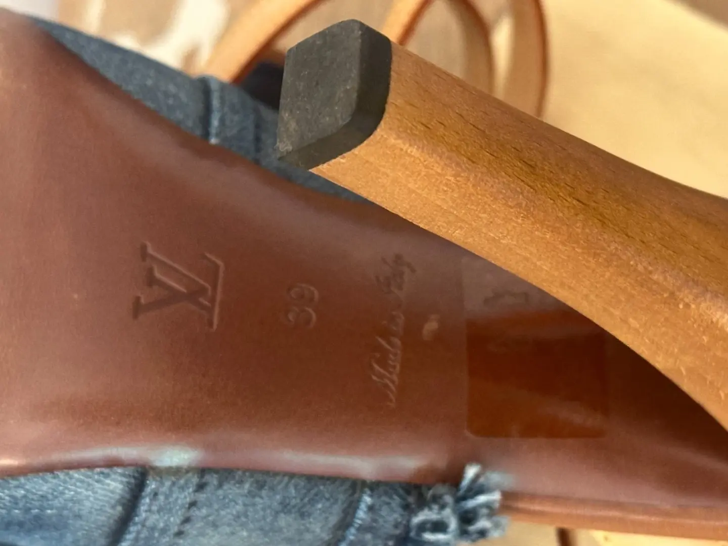 路易威登牛仔条纹 Vachetta 脚踝露趾玛丽珍凉鞋高跟鞋 39-