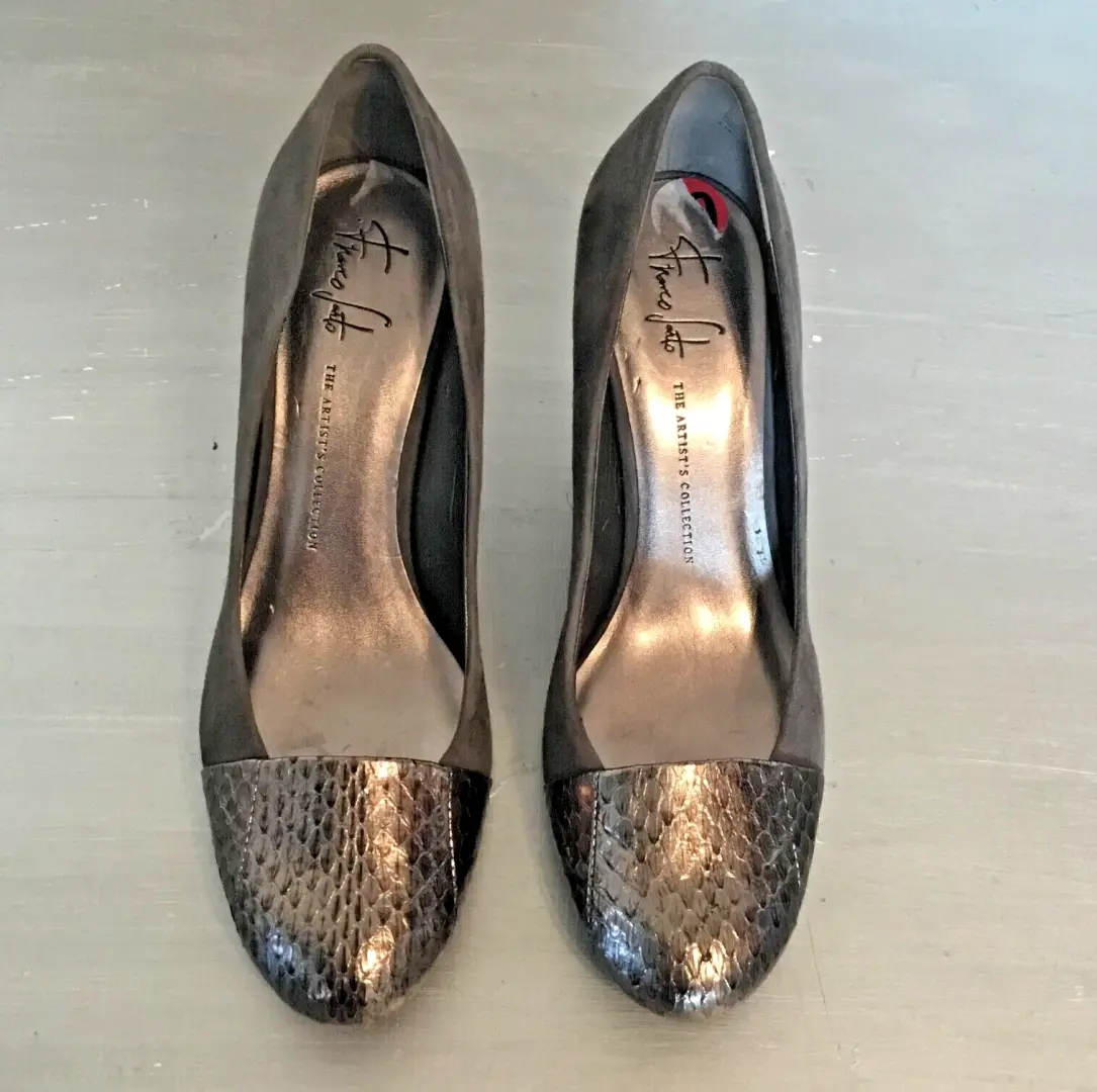 Franco Sarto Gray Suede Pumps with Pewter Snake Print on Heel and Toe Sz 10 M