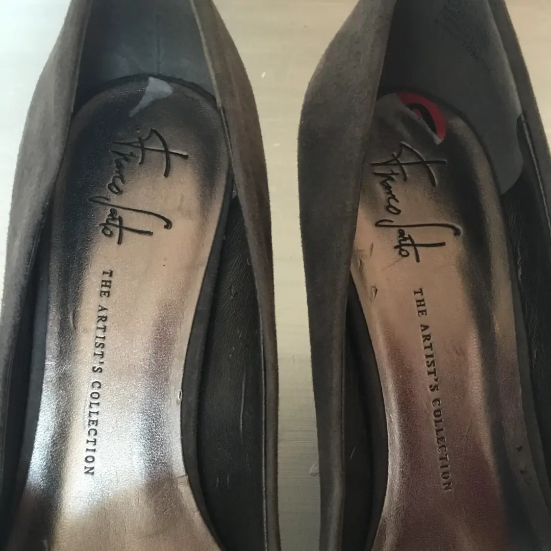 Franco Sarto Gray Suede Pumps with Pewter Snake Print on Heel and Toe Sz 10 M