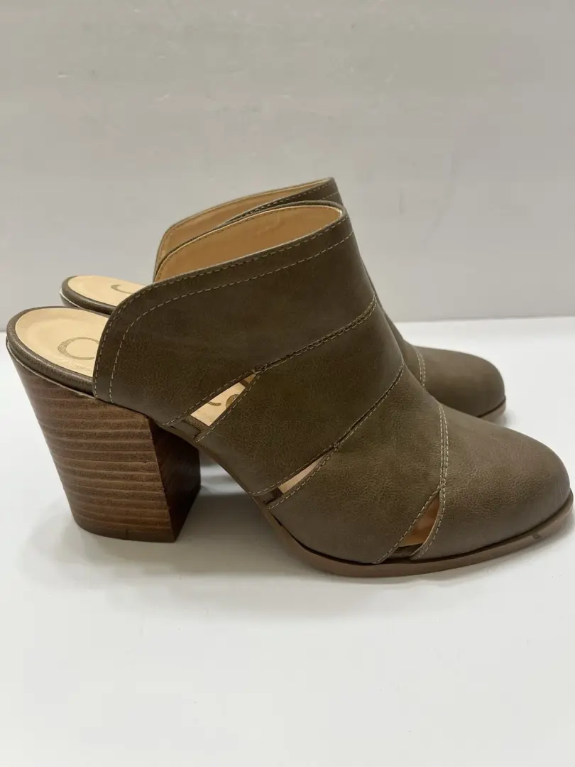 Ccocci Faith Mules 粗木粗跟棕褐色女式 9 个镂空-