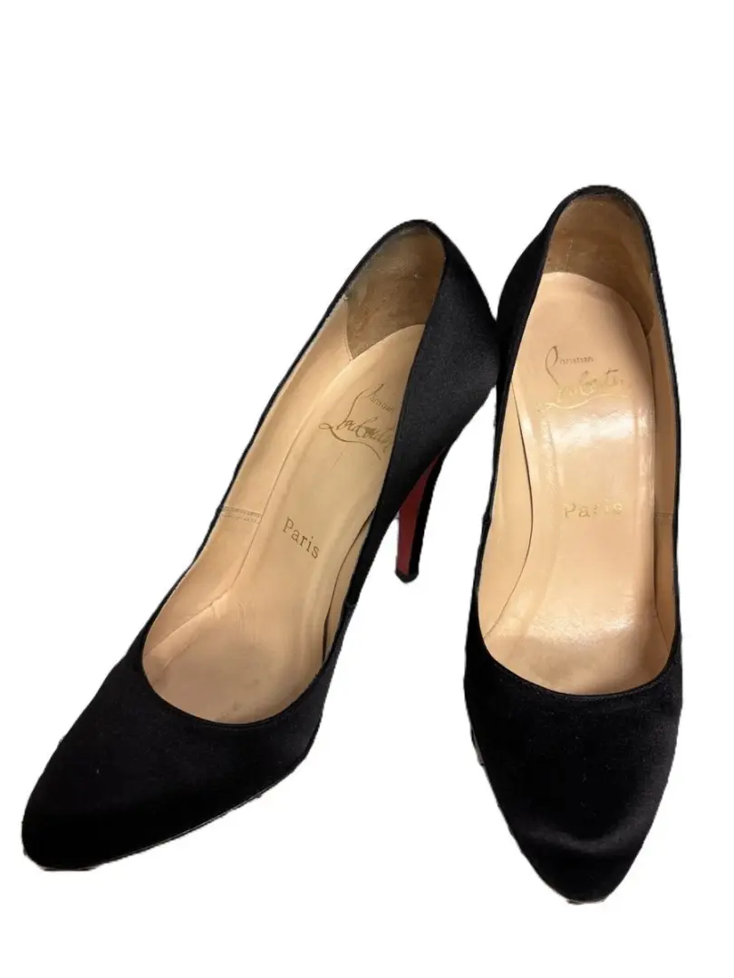 Christian Louboutin 泵针跟黑色 37 24 厘米 Christian Louboutin-