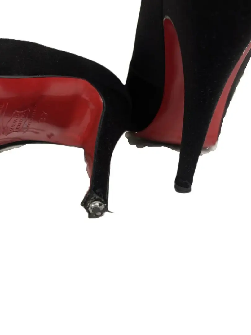 Christian Louboutin 泵针跟黑色 37 24 厘米 Christian Louboutin-