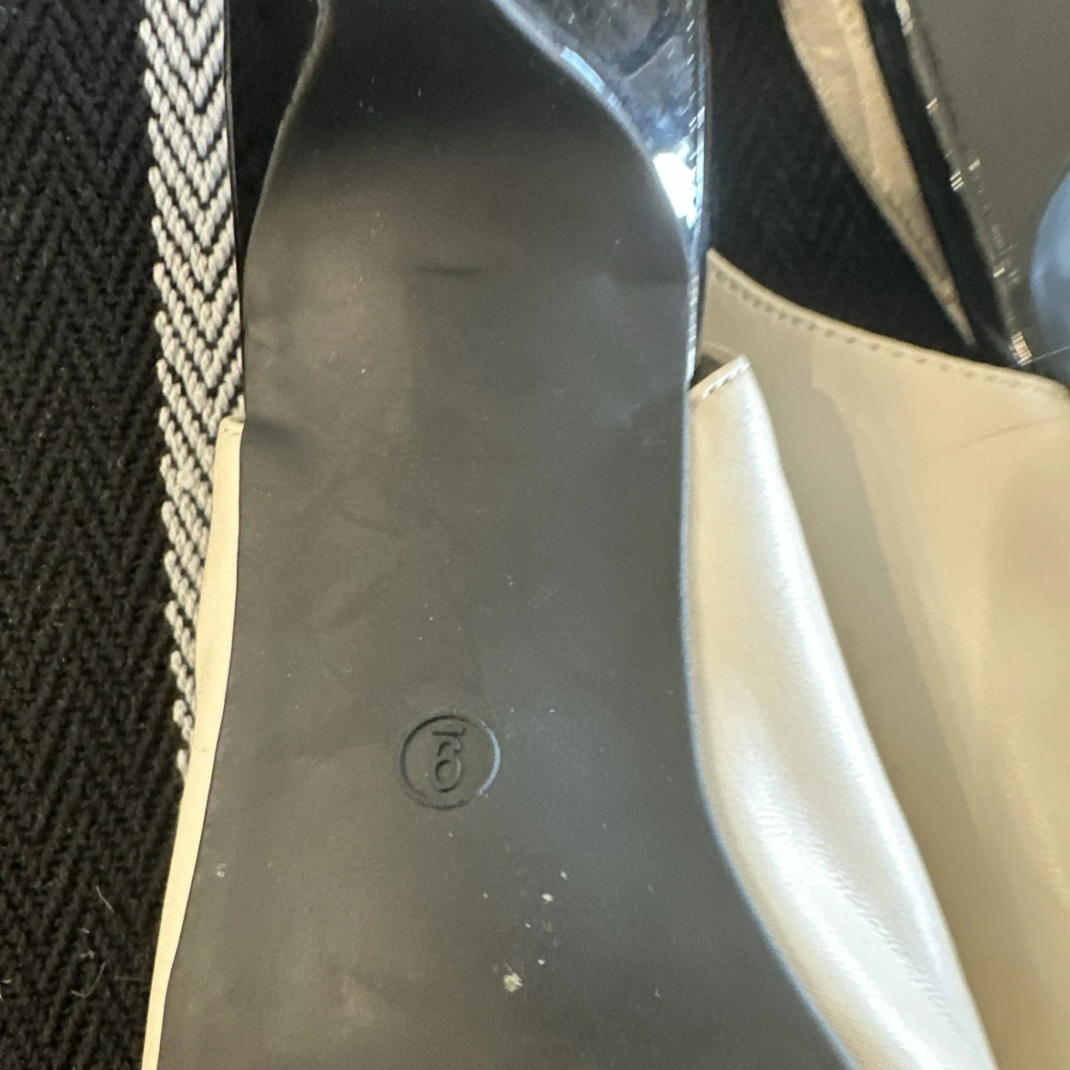 ALDO 灰色白色比例露跟尖头高跟鞋合成尺寸 9-