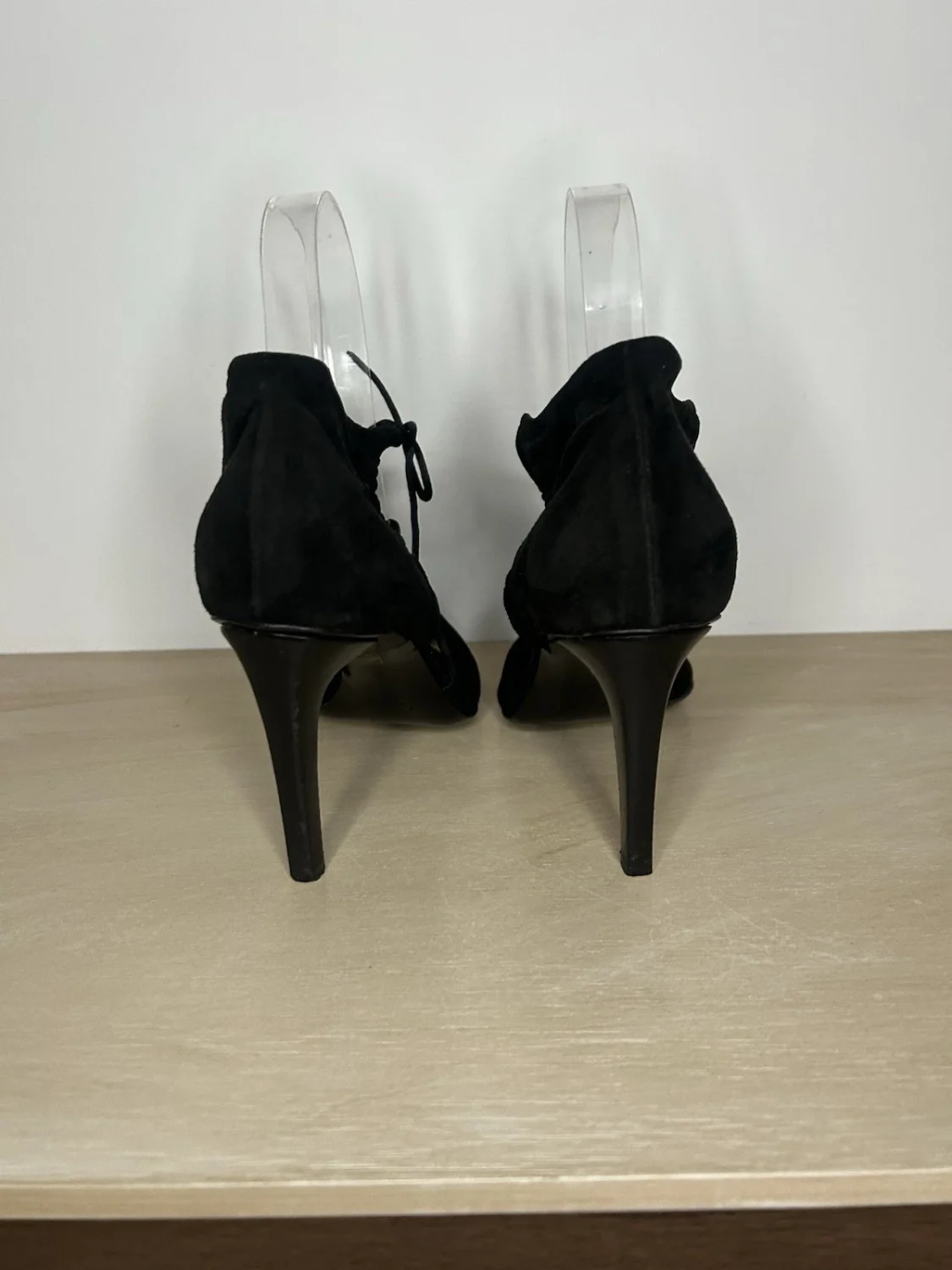 古驰黑色麂皮绒绑带高跟鞋带金色五金 Y2K Tom Ford 5.5-