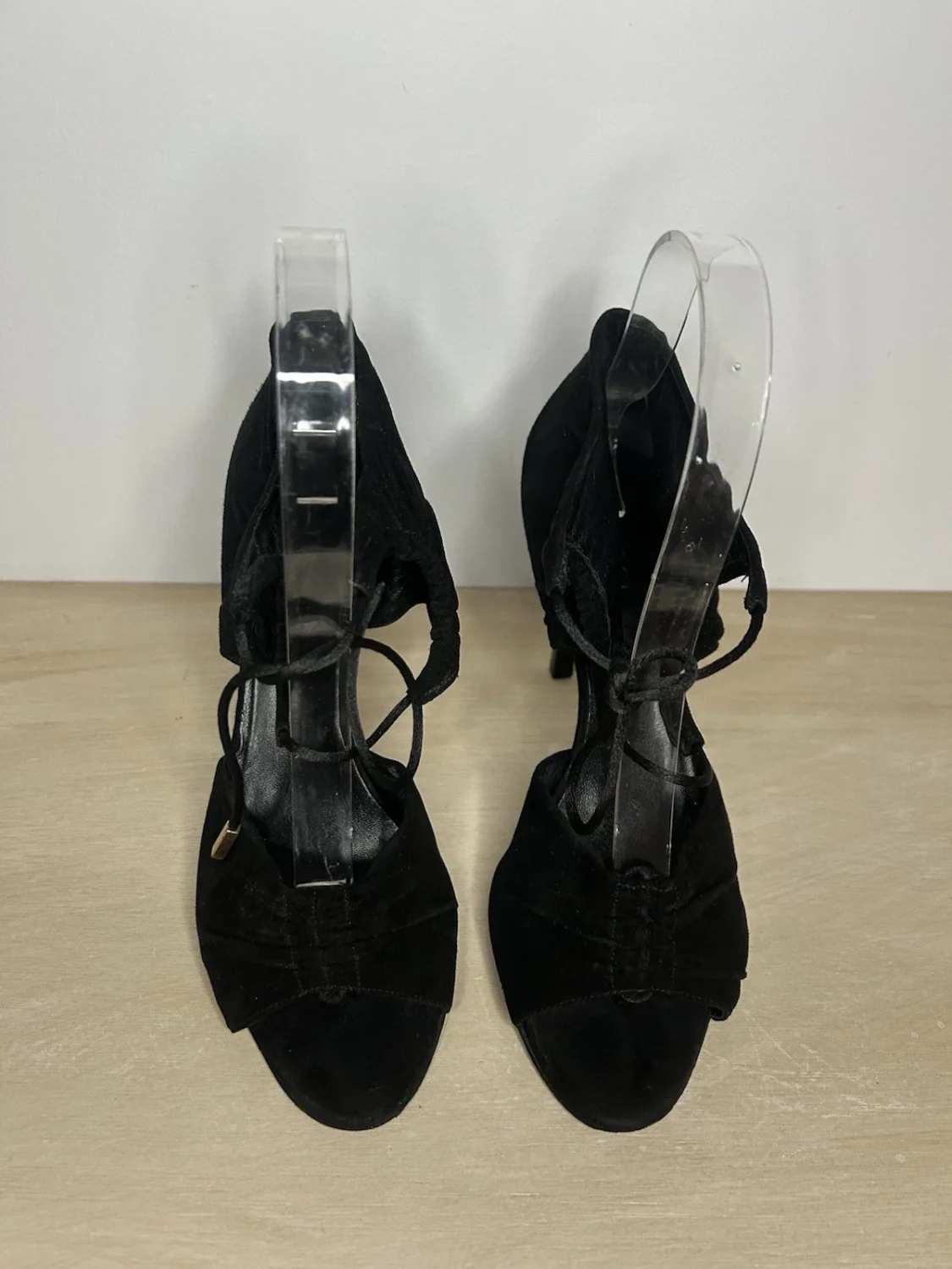 古驰黑色麂皮绒绑带高跟鞋带金色五金 Y2K Tom Ford 5.5-
