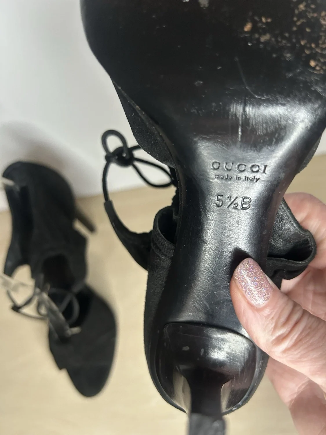 古驰黑色麂皮绒绑带高跟鞋带金色五金 Y2K Tom Ford 5.5-
