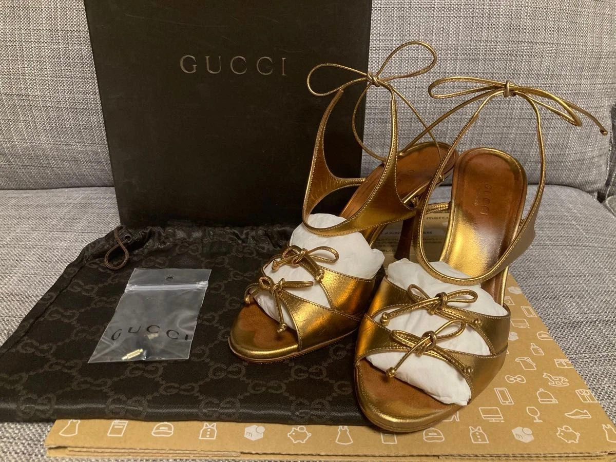 正品 GUCCI 金色系带凉鞋高跟鞋 35.5 码美国 5.5 金属蝴蝶结罕见-