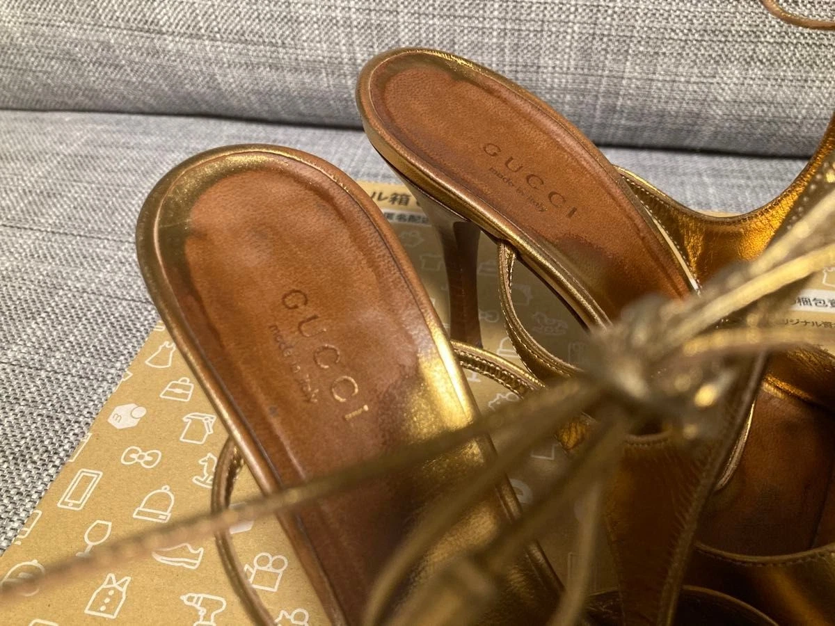 正品 GUCCI 金色系带凉鞋高跟鞋 35.5 码美国 5.5 金属蝴蝶结罕见-