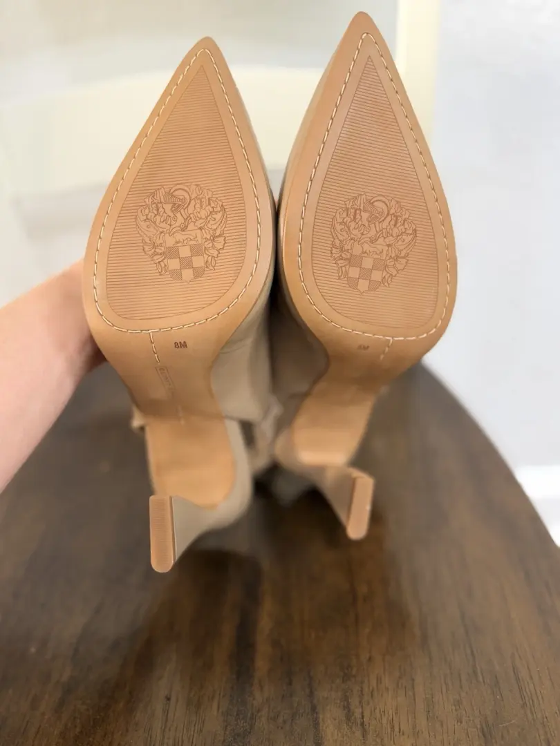 Vince Camuto Tan Taupe 米色高跟鞋 Teritin Slingback Tolinnis 高跟鞋女式 8 码-