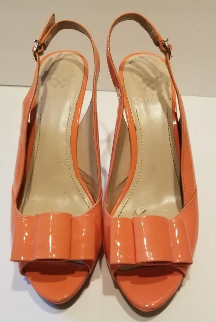 Vince Camuto 女式高跟鞋 8.5 码露背蝴蝶结漆皮阅读下文-