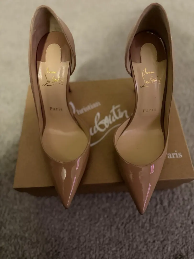 Christian Louboutin So Kate-