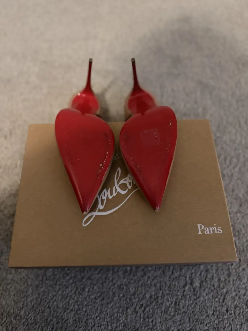Christian Louboutin So Kate-