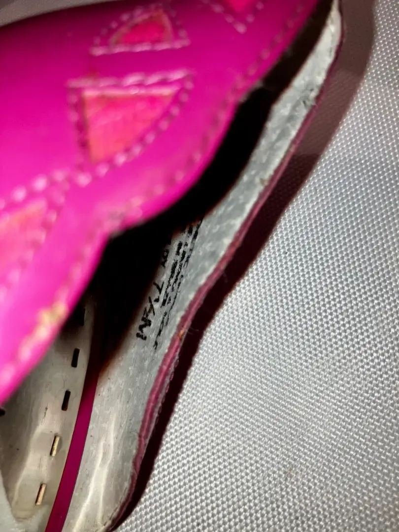Hot Pink Gianni Bini 泵尺寸 7.5M-