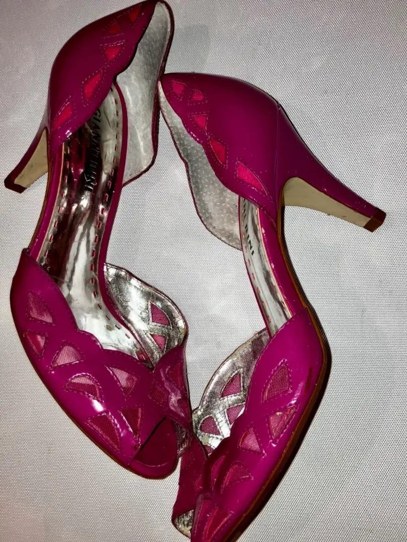 Hot Pink Gianni Bini 泵尺寸 7.5M-