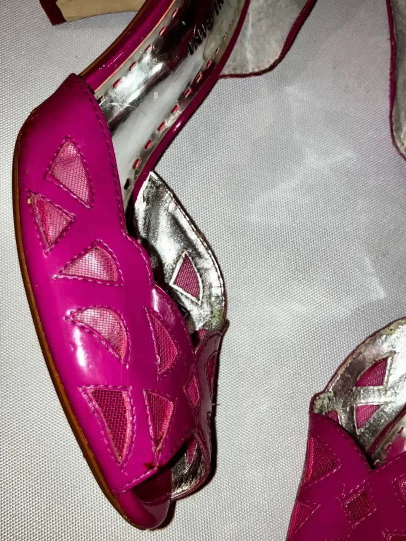 Hot Pink Gianni Bini 泵尺寸 7.5M-