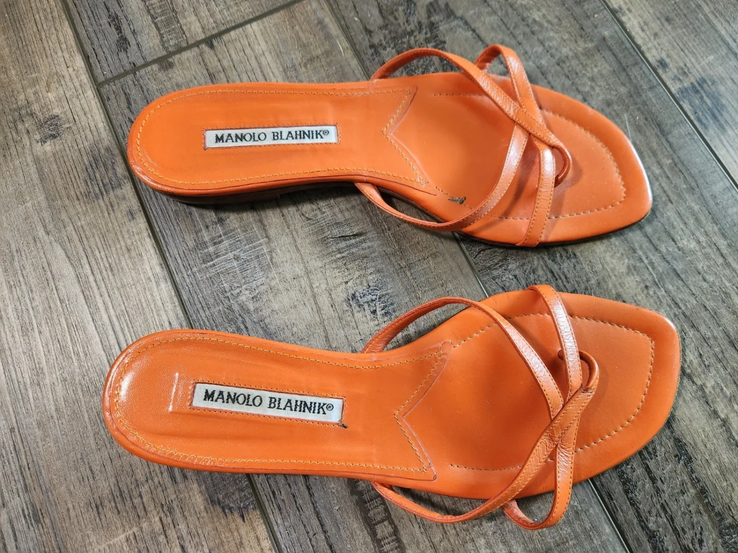 Manolo Blahnik 凉鞋 (37) - 美国 6 码-