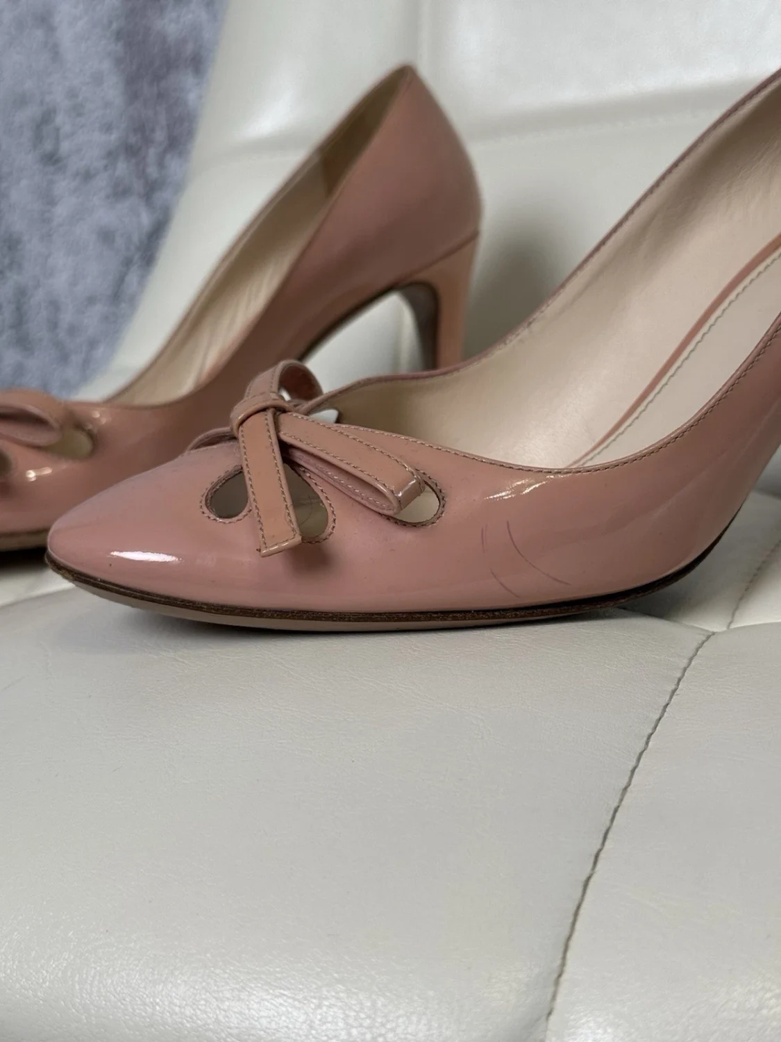 Prada Dusty 粉色漆皮蝴蝶结高跟鞋 39 码-