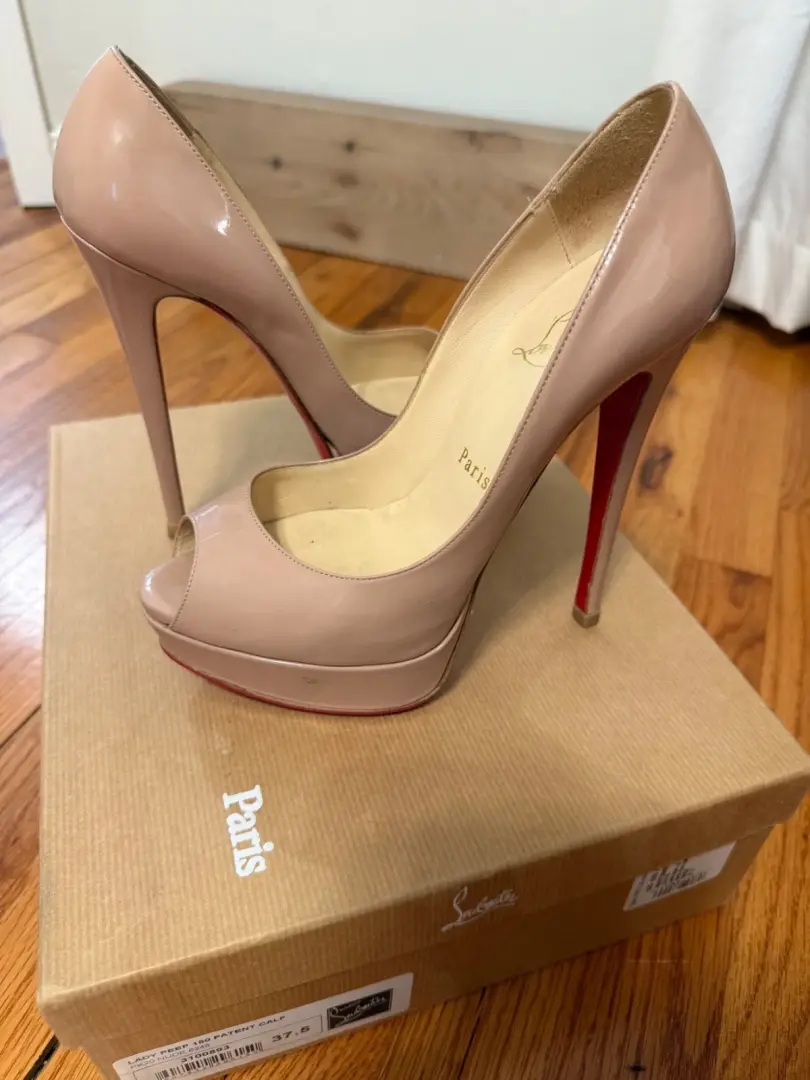 Christian Louboutin Lady Peep 150 裸色专利高跟鞋欧盟 38.5 盒防尘袋-
