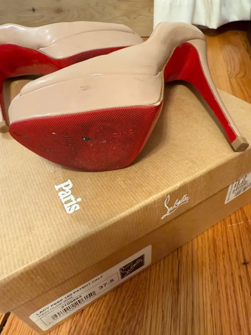 Christian Louboutin Lady Peep 150 裸色专利高跟鞋欧盟 38.5 盒防尘袋-