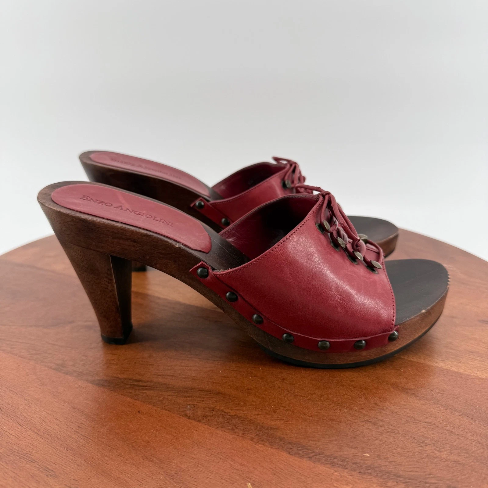 Enzo Angiolini 红色皮革复古木斗篷穆勒鞋镶嵌系带高跟鞋女式 8M-