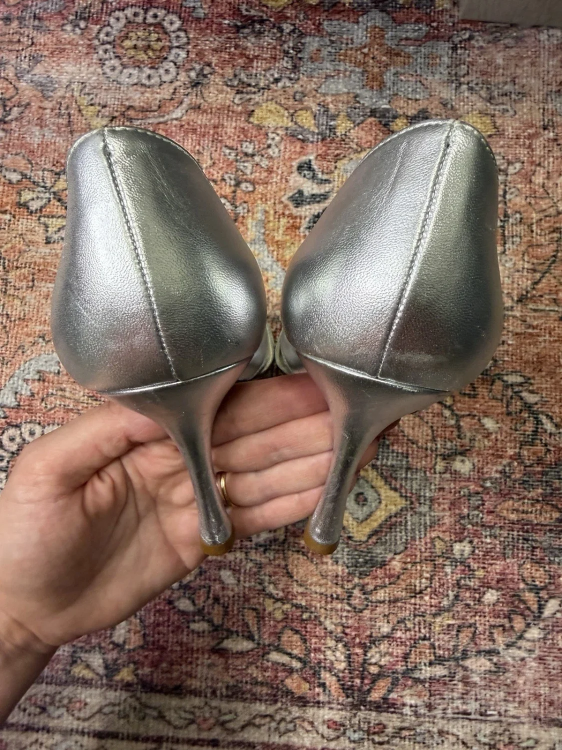 Manolo Blahnik女式金属银色皮革D’orsay露趾凉鞋37 1/2-