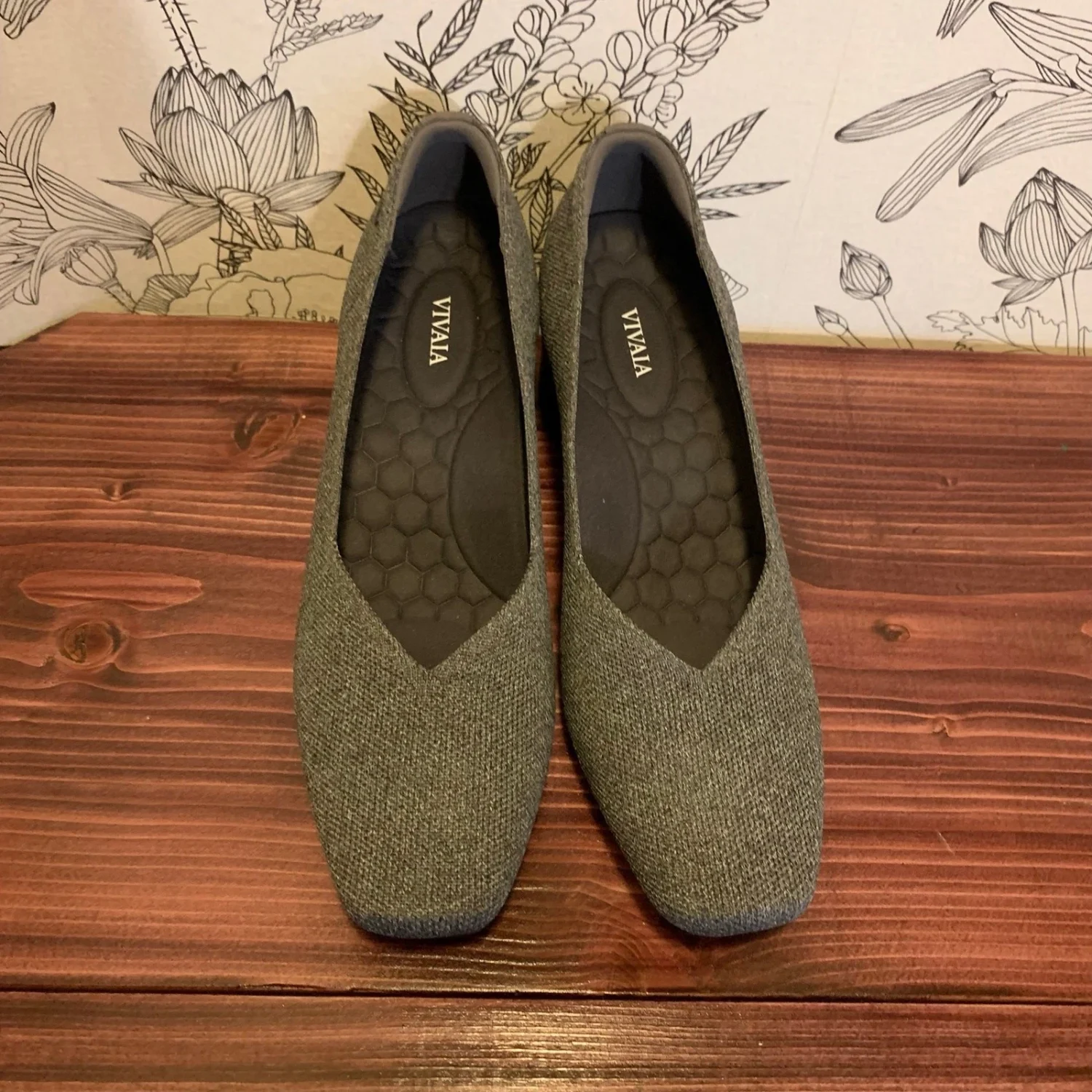 女式 Vivaia 方头无压力厚底高跟鞋灰色 41/9.5 二手状况完好!-