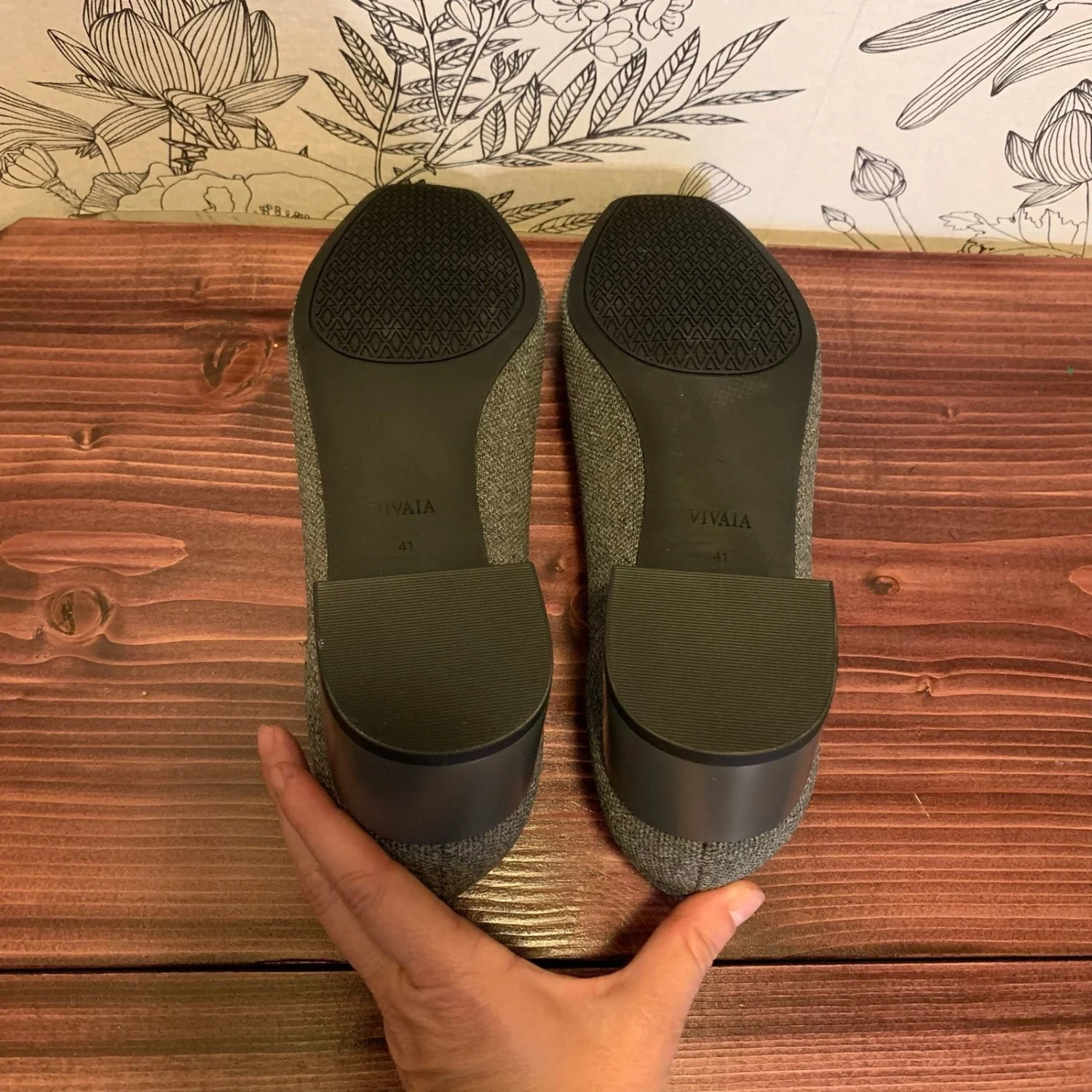 女式 Vivaia 方头无压力厚底高跟鞋灰色 41/9.5 二手状况完好!-