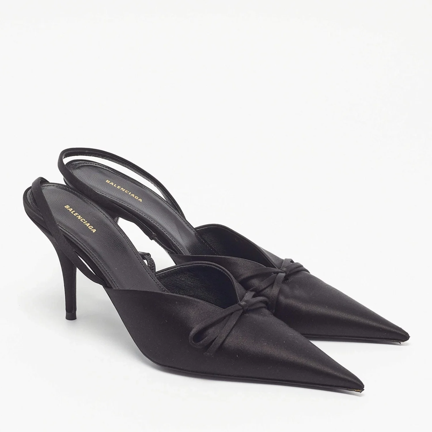 Balenciaga 刀尺寸 38.5 黑色缎面露背泵-