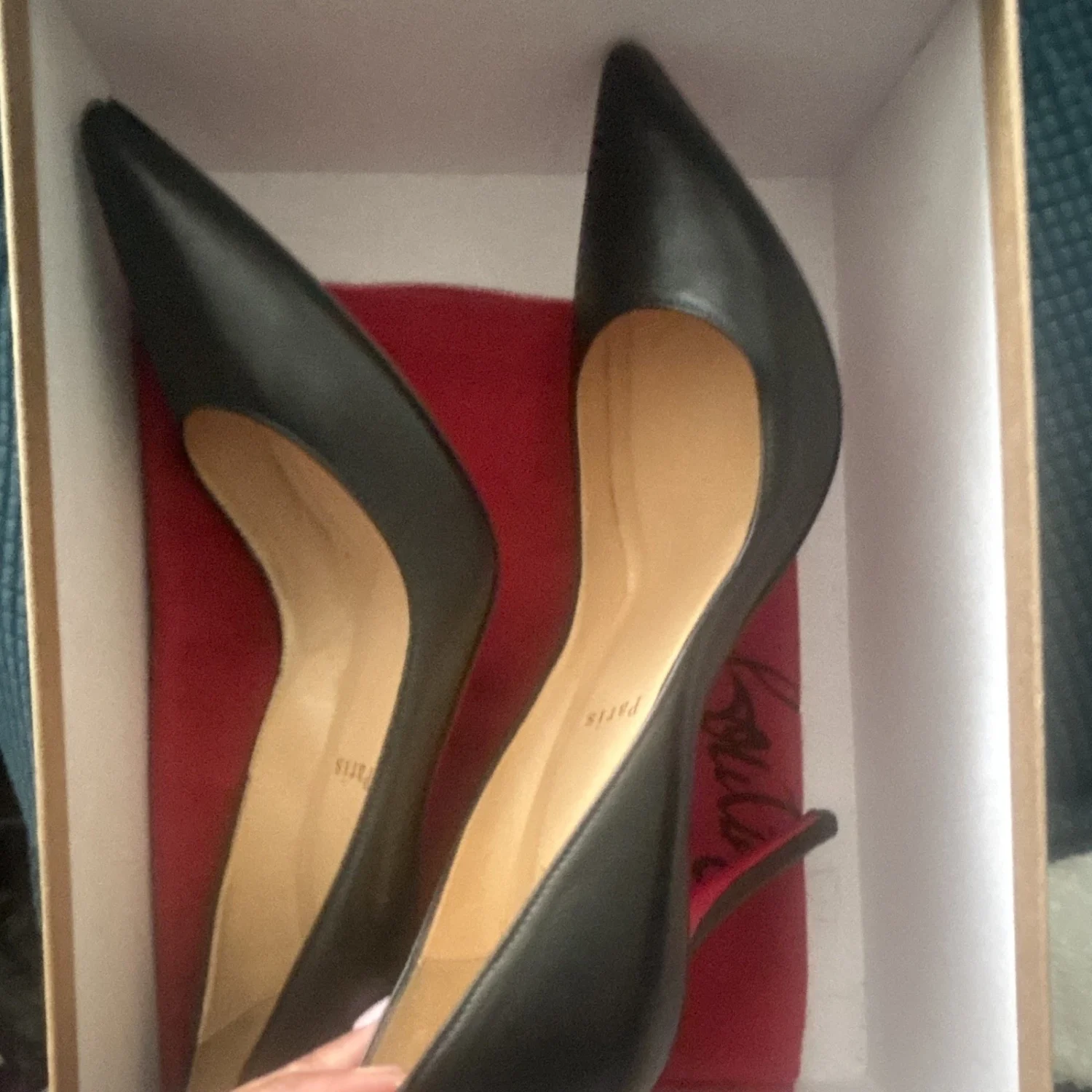 Christian Louboutin 黑色皮革细高跟鞋红色鞋底女式 7.5 码-