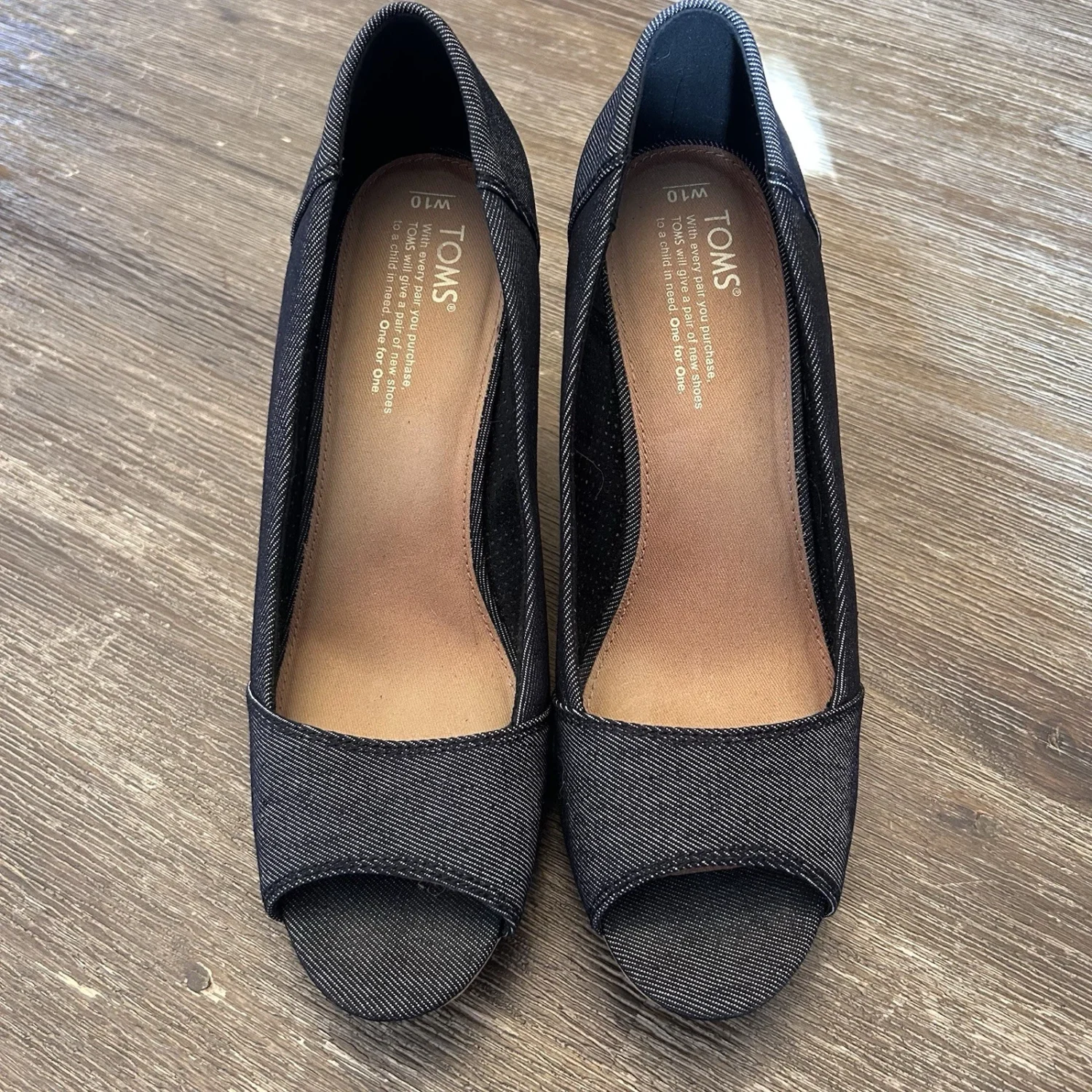 TOMS 蓝色牛仔露趾楔形高跟鞋面料一脚蹬女式鞋 10W 10 W 码-