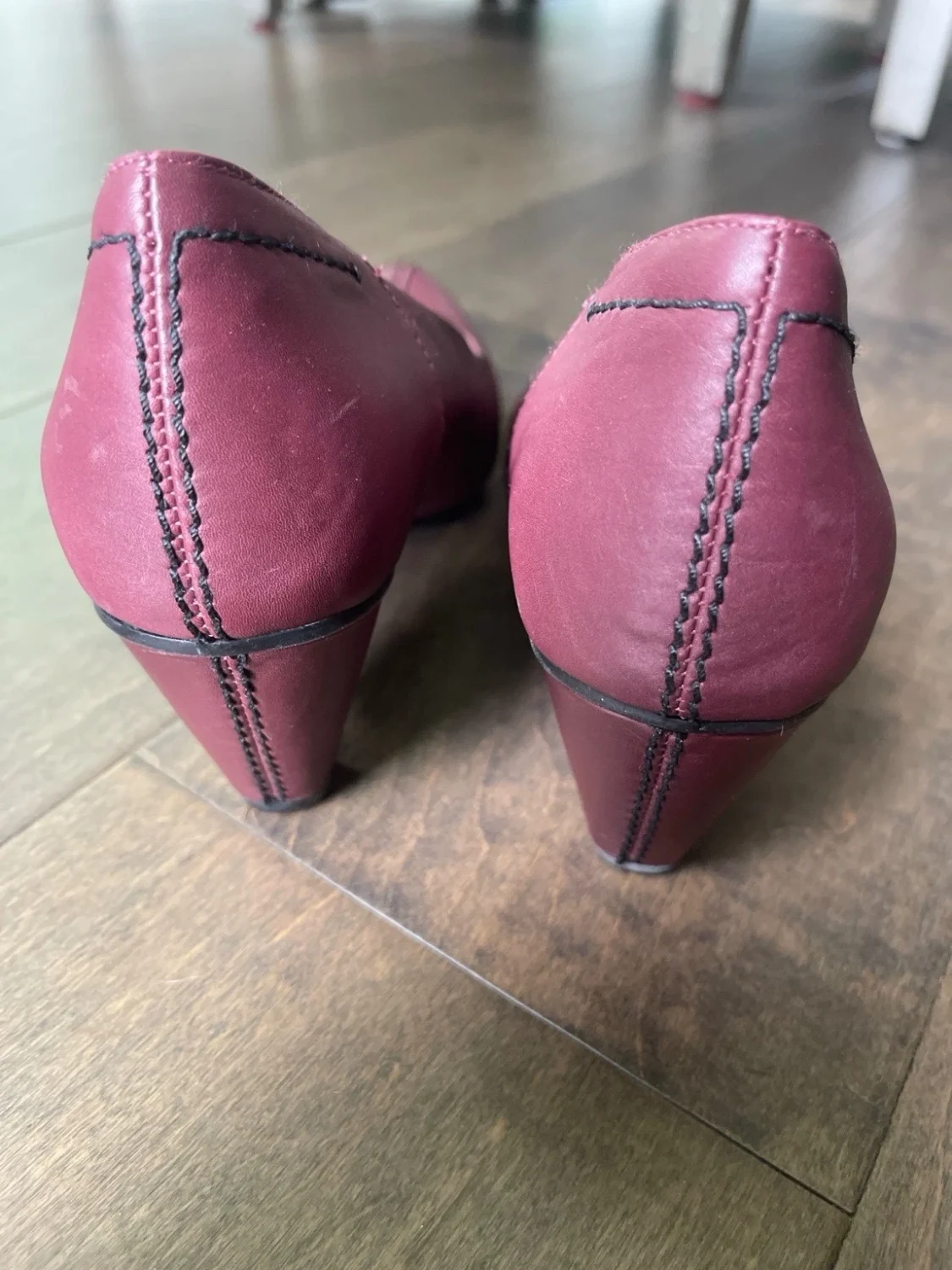 Easy Spirit Antigravity 葡萄酒红色低跟舒适高跟鞋女式 8M 工作鞋-