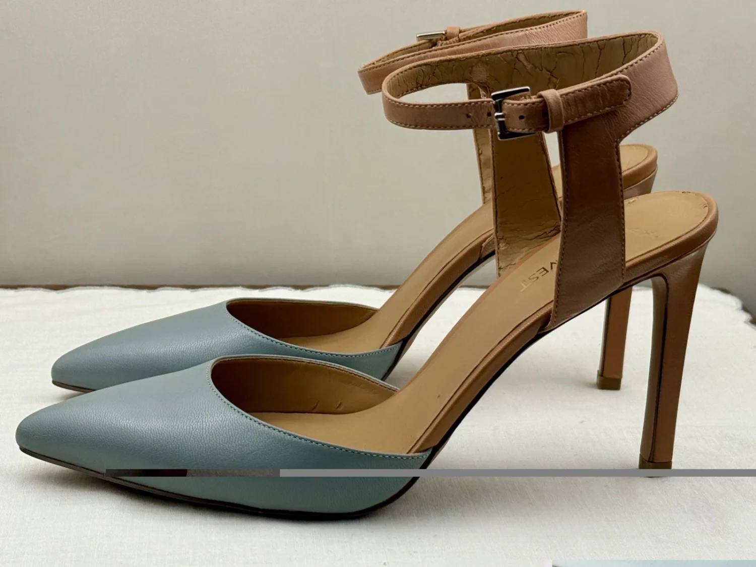 Nine West Women’s Pointed Toe Ankle Strap Heels Blue Tan Size 7.5