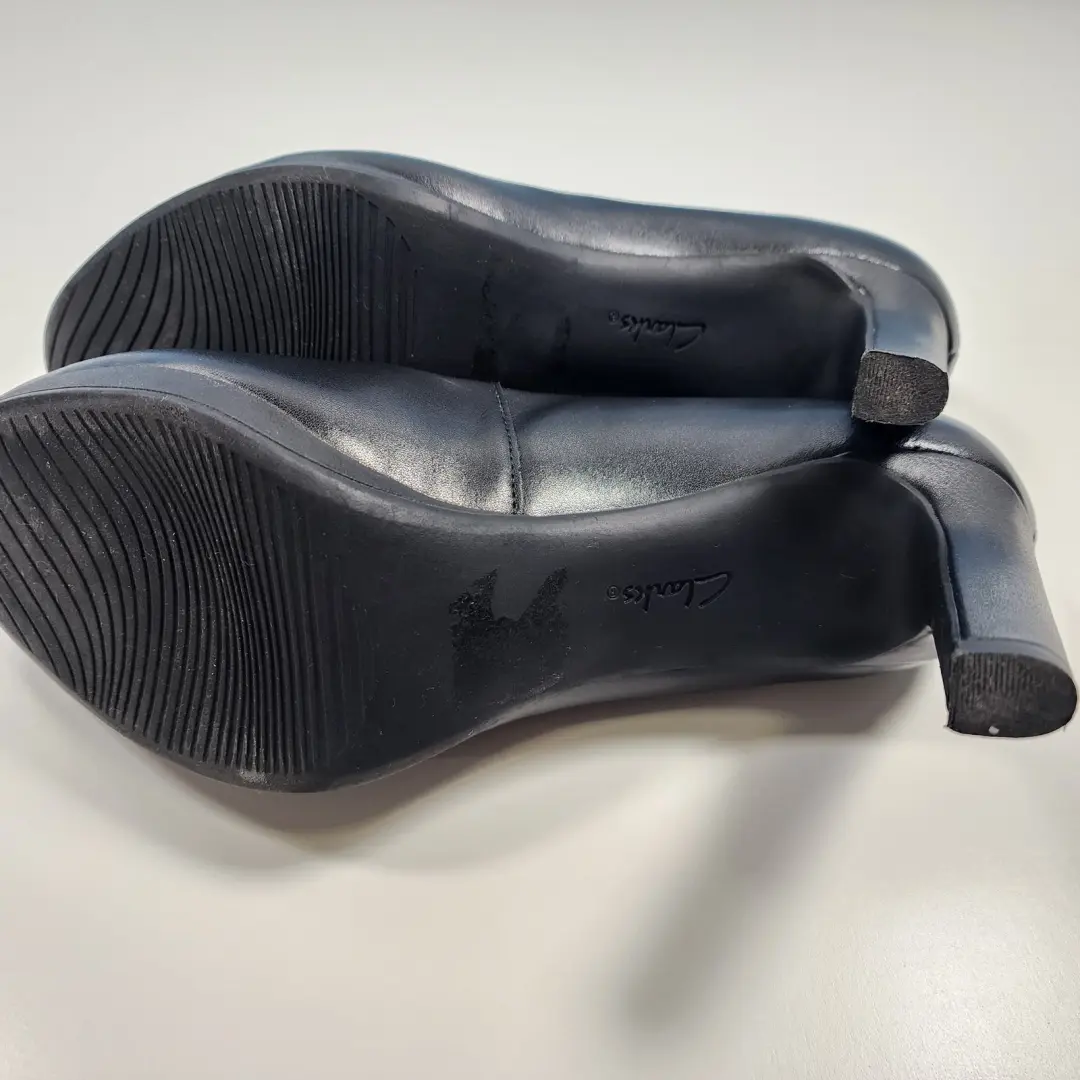 Clarks Collection 黑色皮革高跟鞋舒适厚底 9 码-