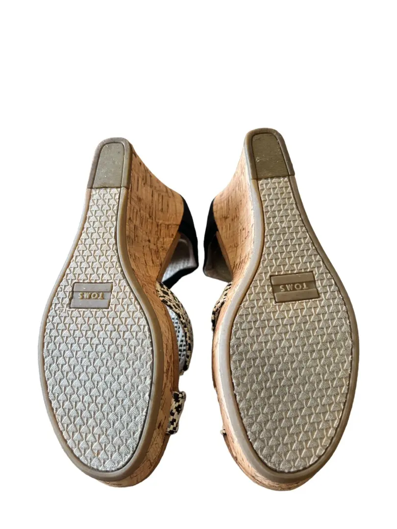 Toms 女式 Sienna 软木楔形踝带凉鞋黑色/象牙色露趾 7W 码-